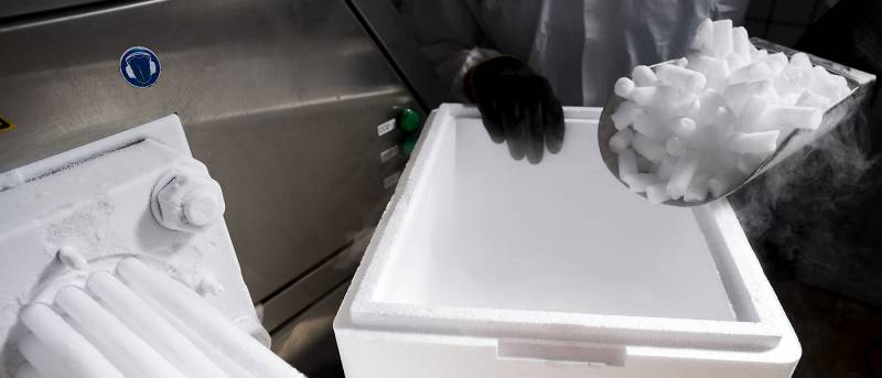 La glace carbonique et son utilisation dans l'industrie à Paris et en France