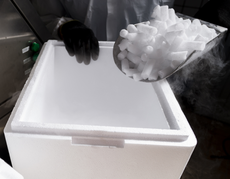 Vente et location de matériel cryogénique, vente de glace carbonique et service de désinfection entreprises